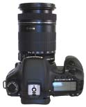Popisovaný stroj Canon EOS 7D shora (Kliknutí zvětší)