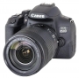 Canon EOS 850D a dostupný i výkonný objektiv 18-135